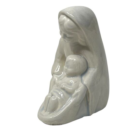 White Glazed Ceramic Virgin Mary and Baby Jesus Figurine 4" Tall - Picture 7 of 9